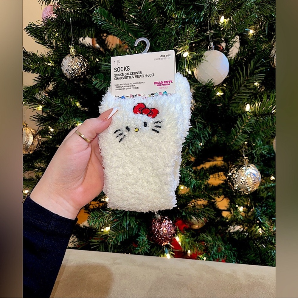 Hello Kitty Fuzzy Socks - White and Red